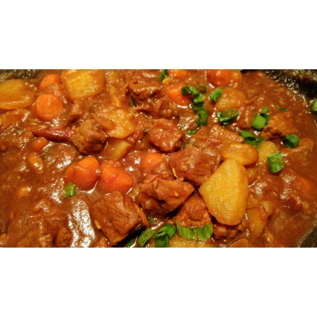 红烧牛肉土豆 （独家秘制）
