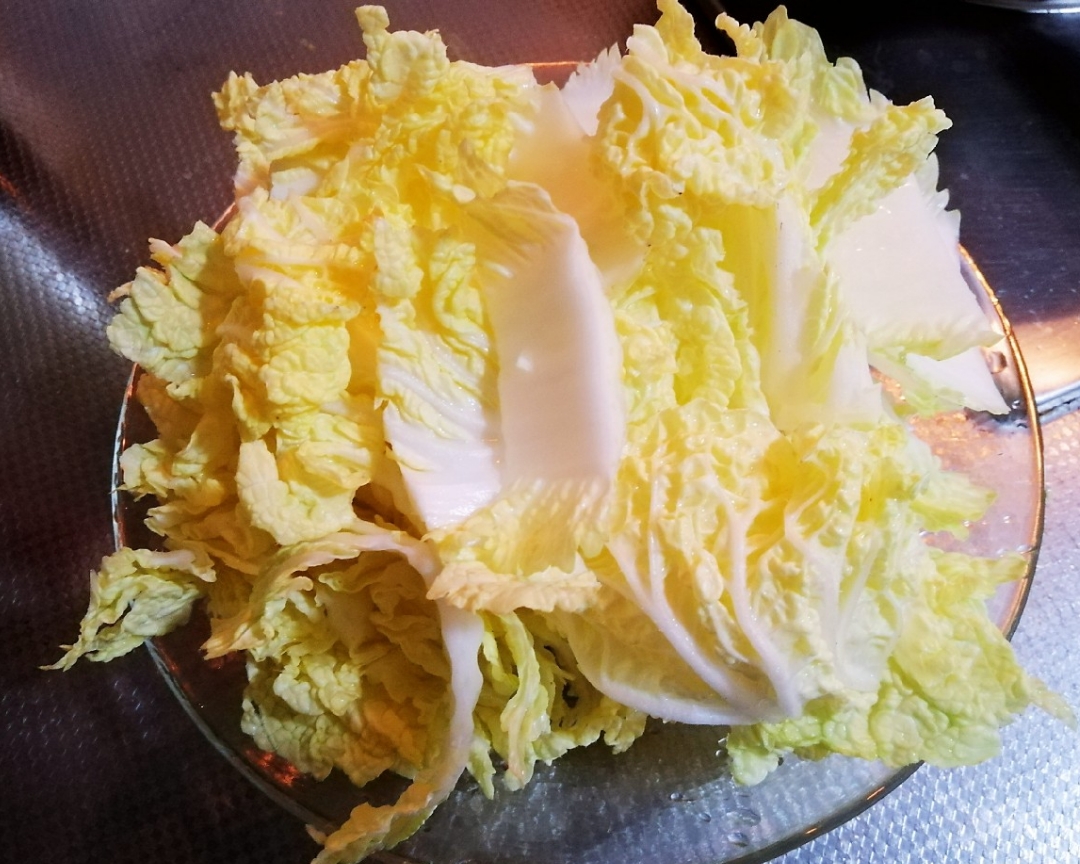 很香的白菜燉五花肉的做法 步驟2