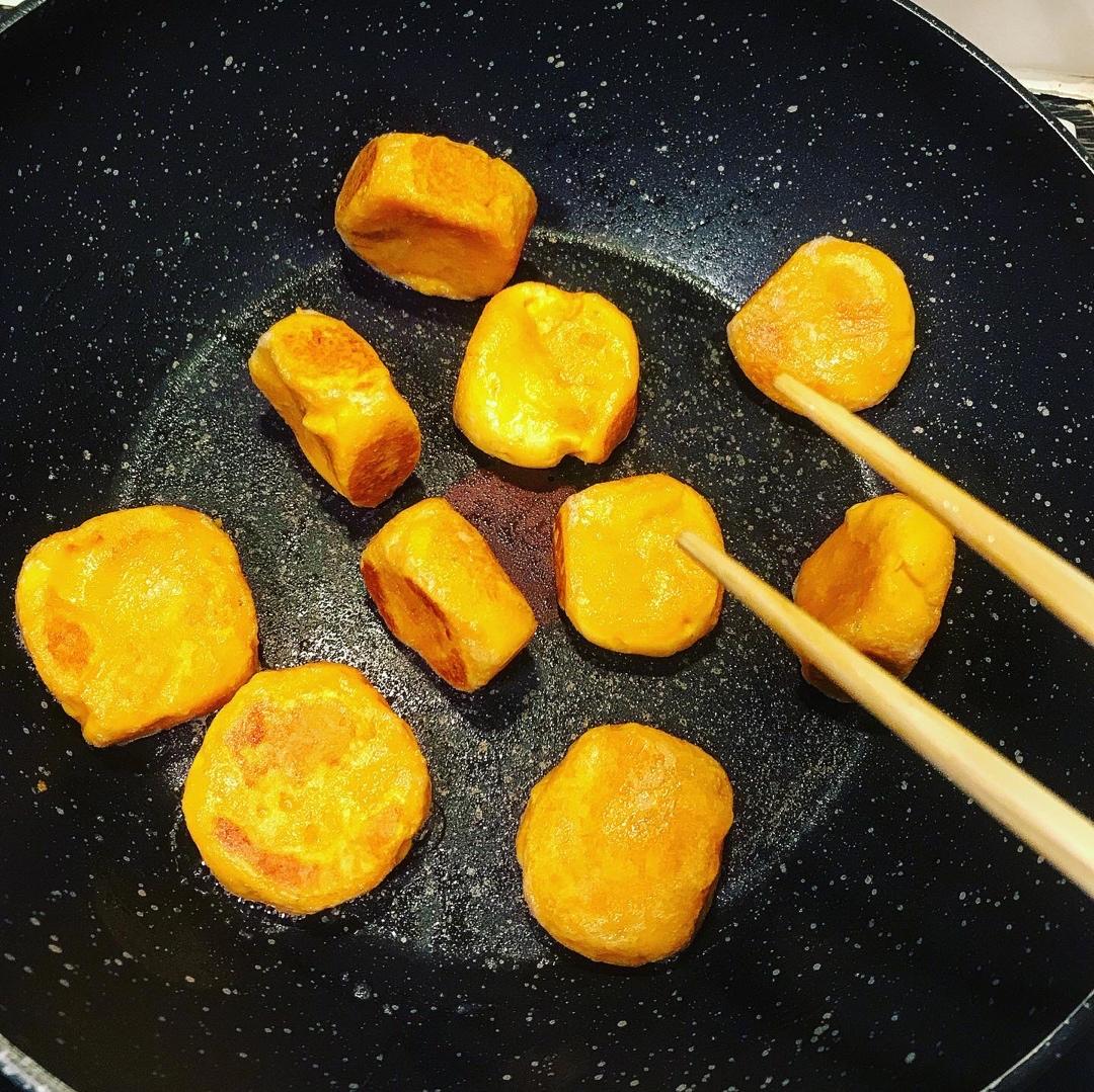 红薯饼简单做法，学起来做给小孩子