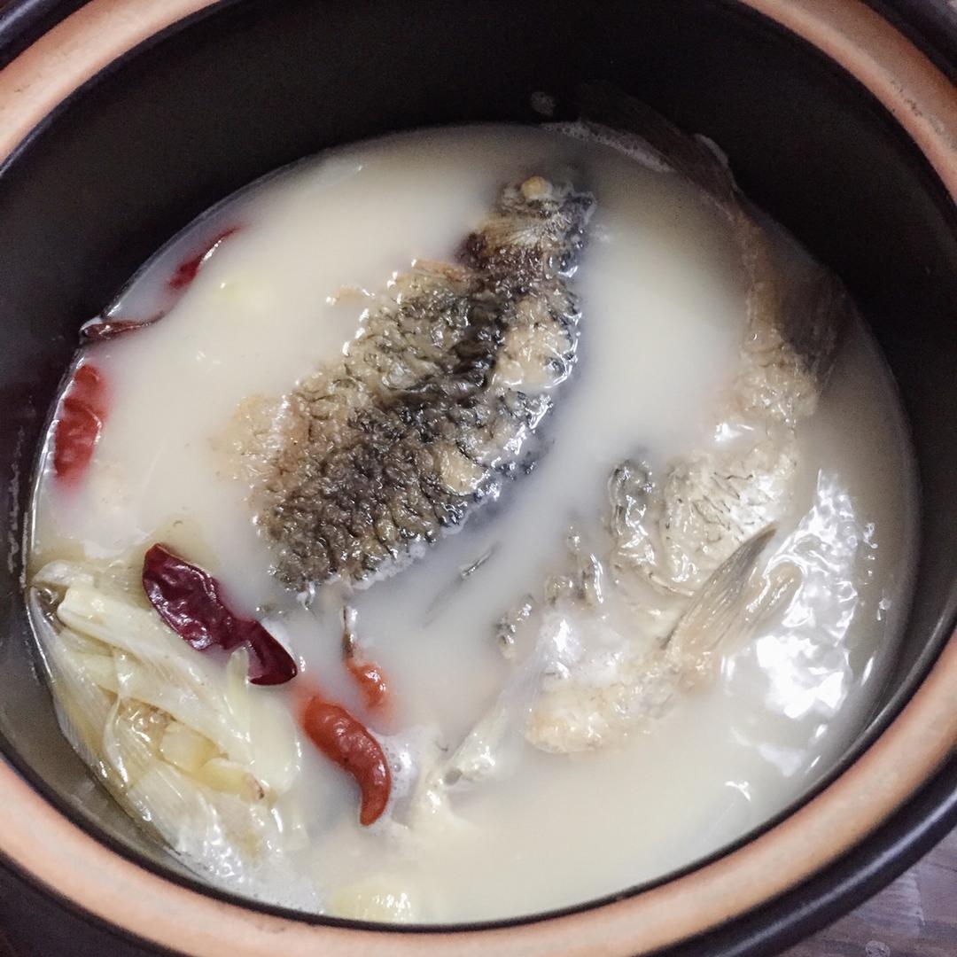 鲫鱼汤
