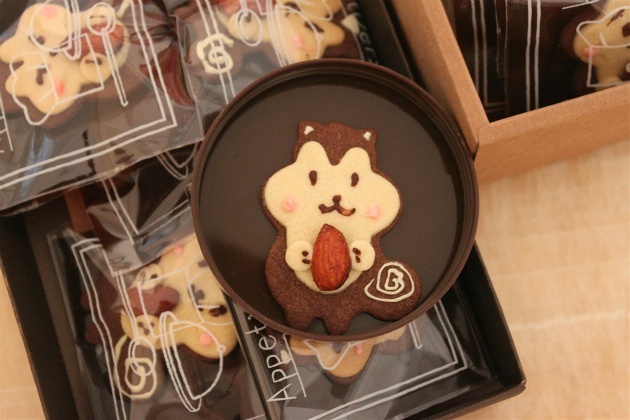 卡通饼干 － 杏仁小松鼠饼干和熊猫饼干的做法