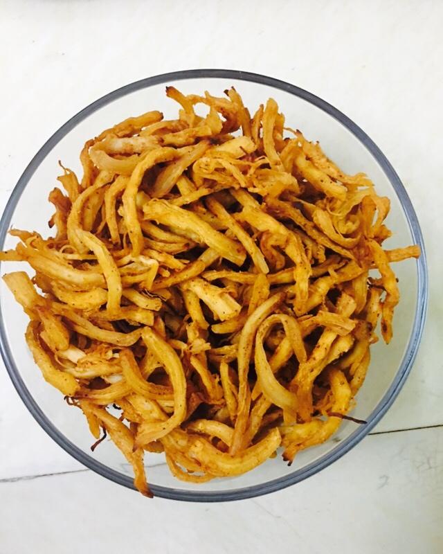 馋嘴零食【烤鸡肉丝】