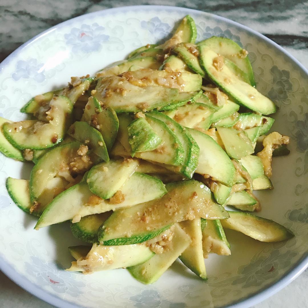 生长的肥肉植物做的金沙小瓜金沙小瓜家常菜首页登录注册作品动态菜单