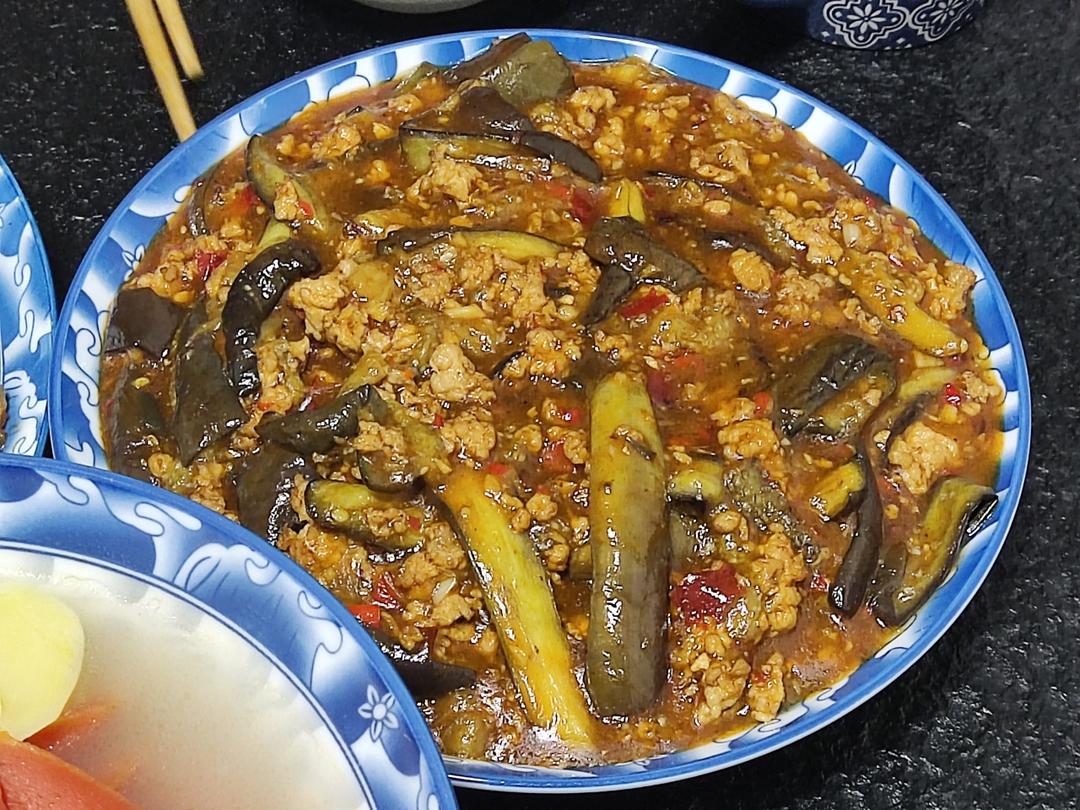 开胃下饭菜！巨简单的家常鱼香茄子煲