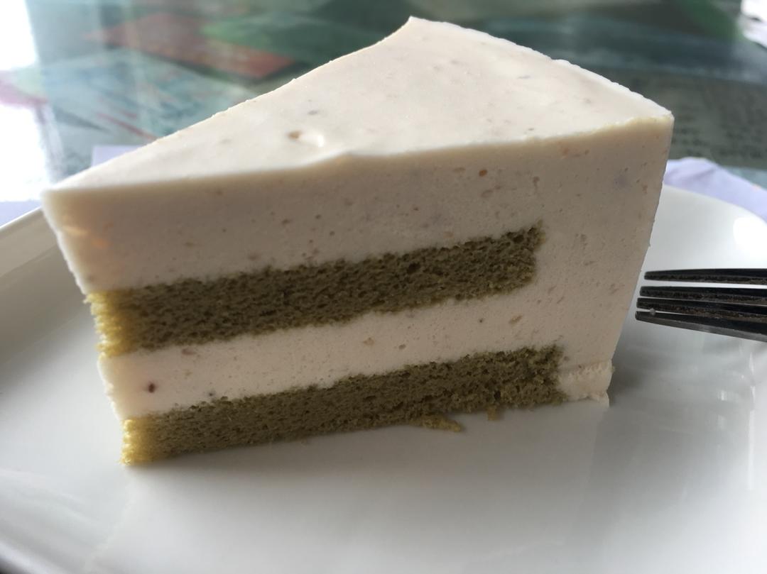 蓝莓慕斯蛋糕