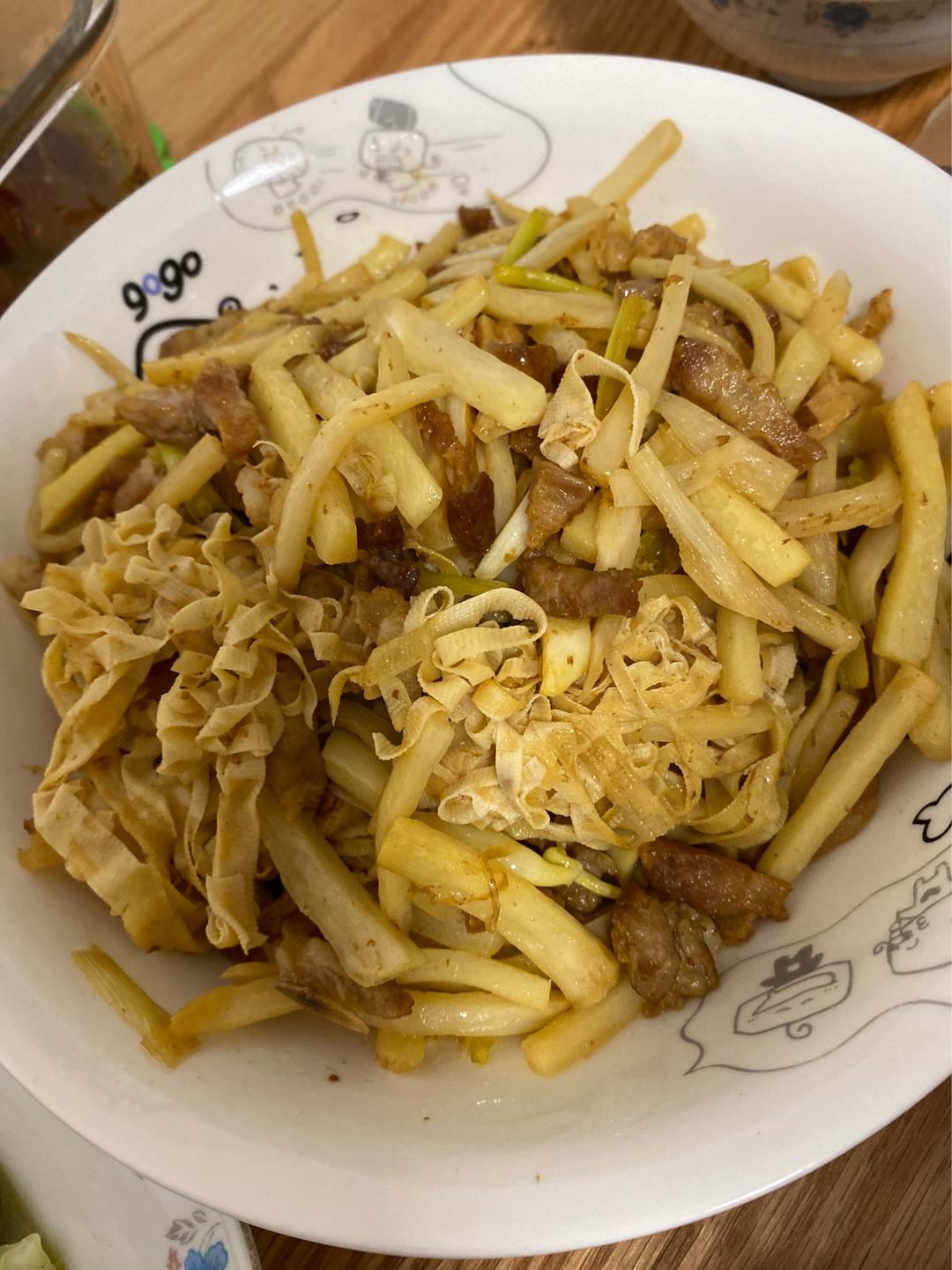 茭白百叶炒肉丝