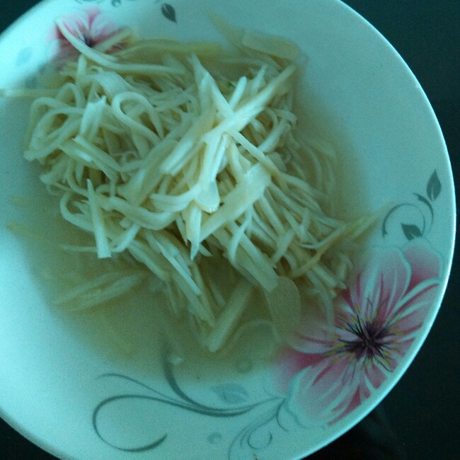 清炒茭白