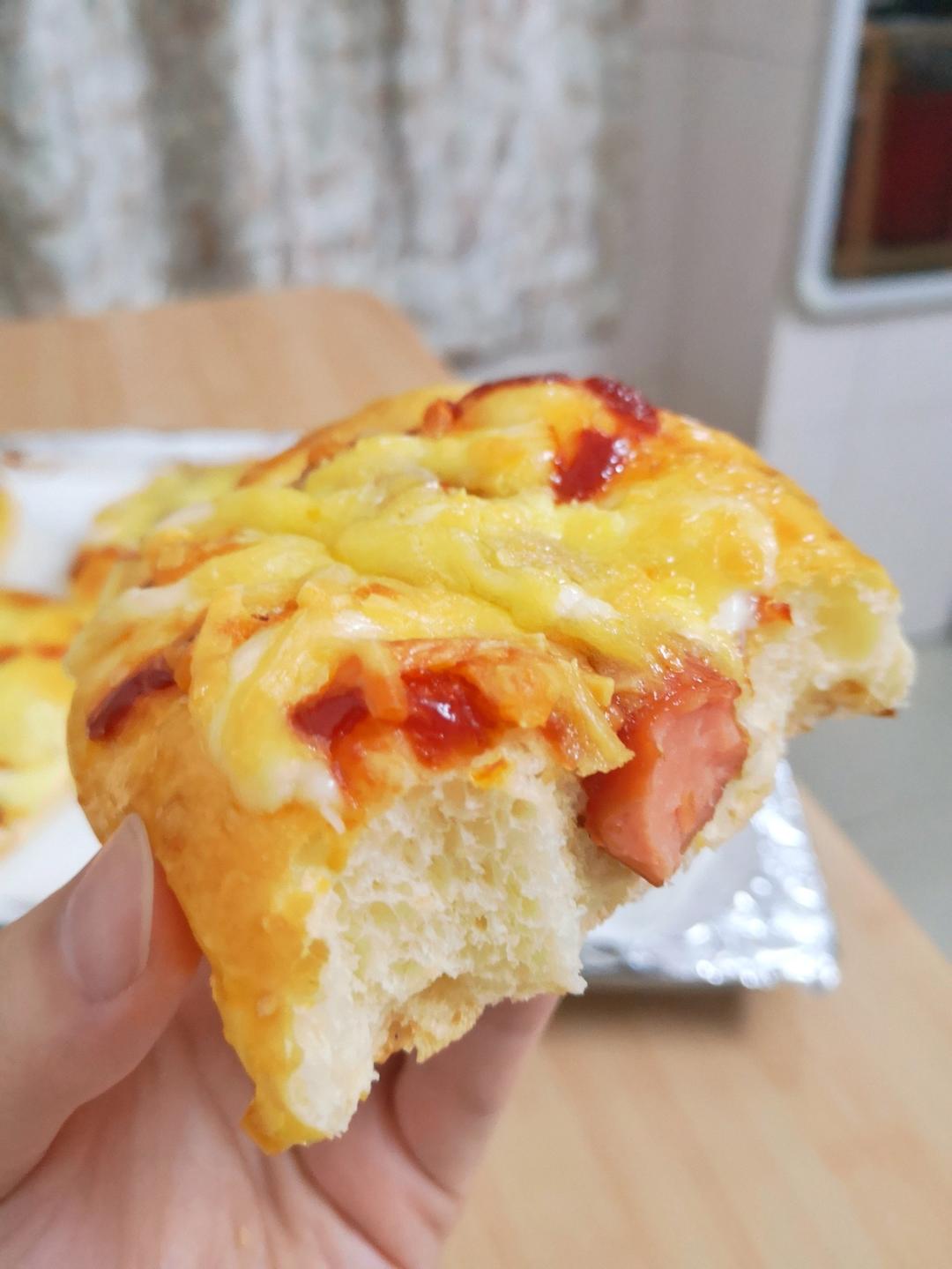 一个面团撑起一家店的台式面包—香肠面包