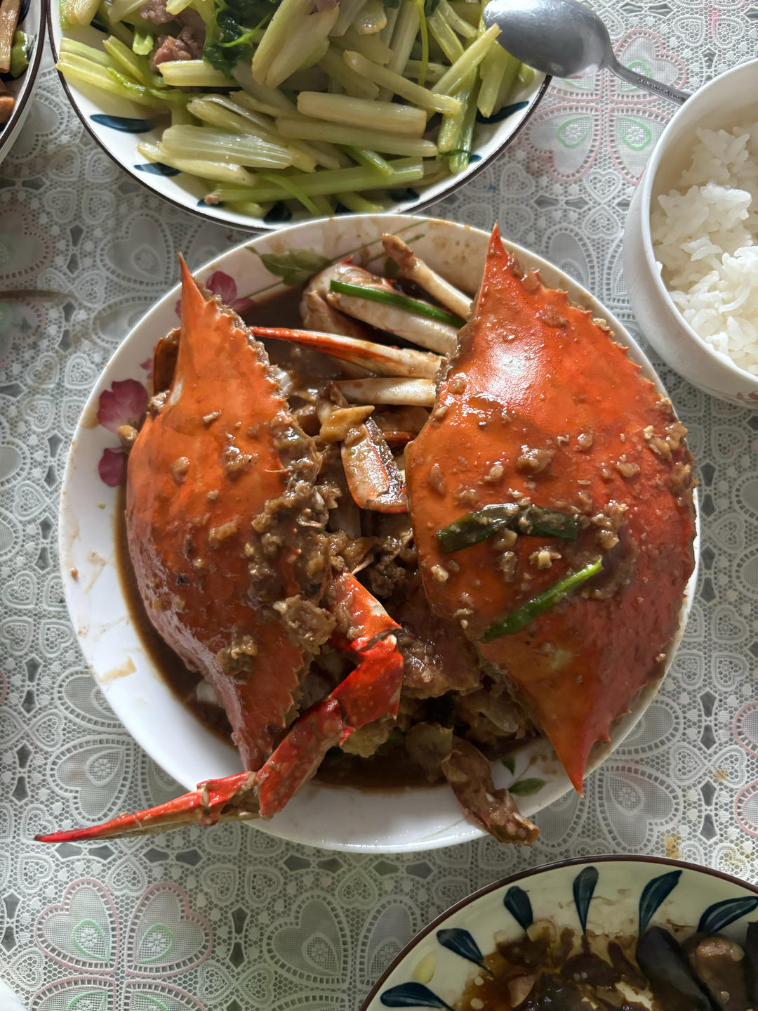 梭子蟹炒年糕～标准的江浙菜