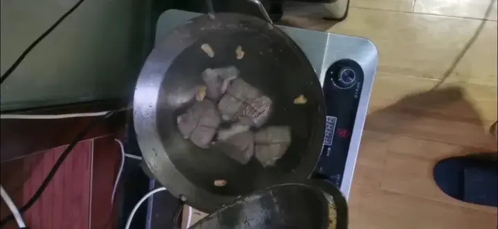 超简单的高压锅酱牛肉