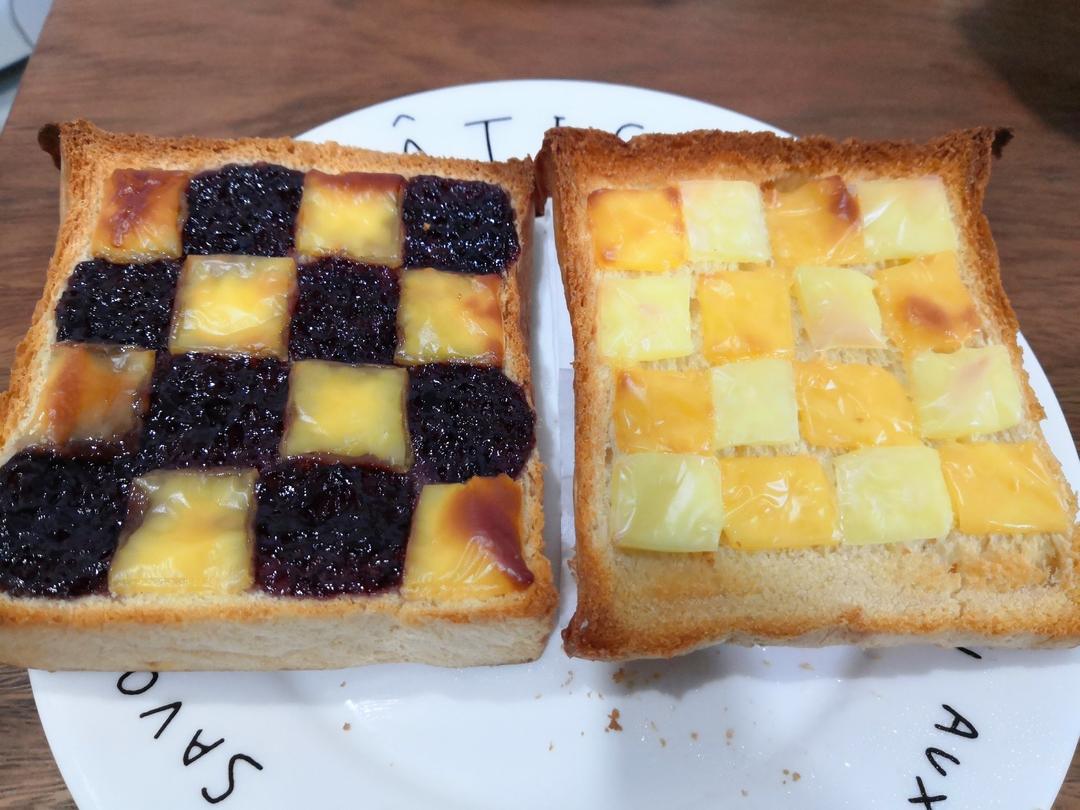 超炫酷的棋盘烤吐司