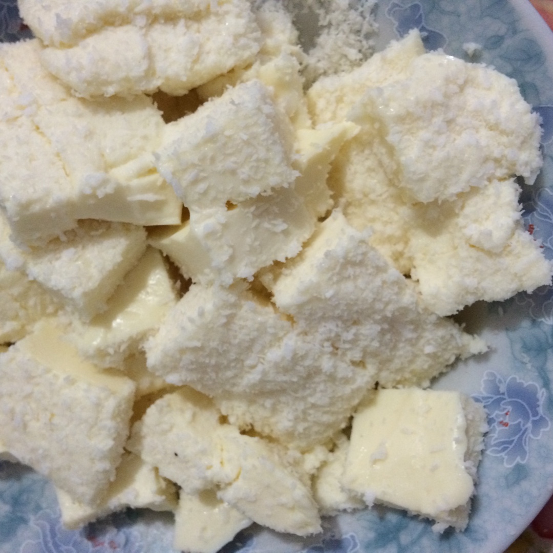 完胜85度C牛奶椰丝小方