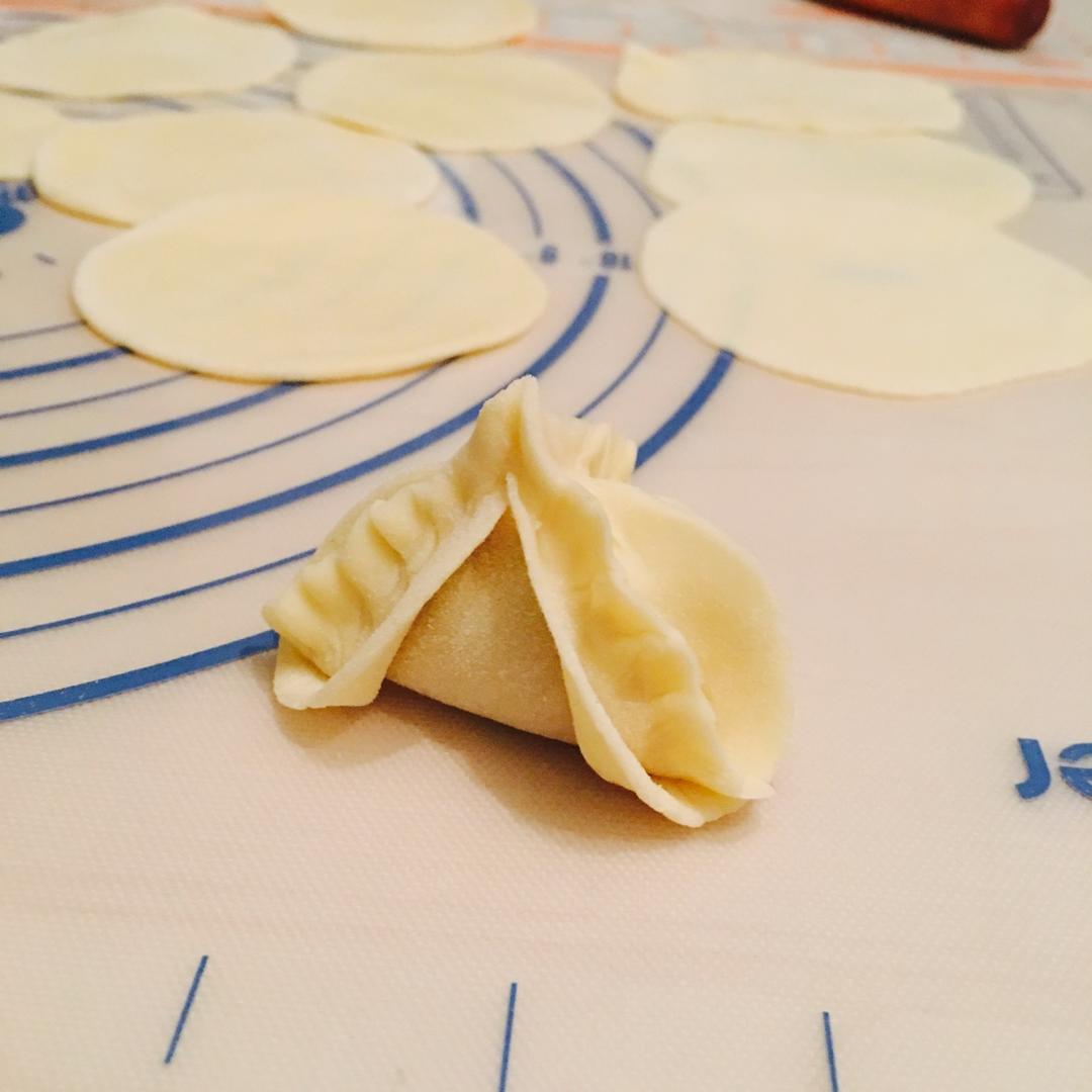 水调面团--冠顶饺子