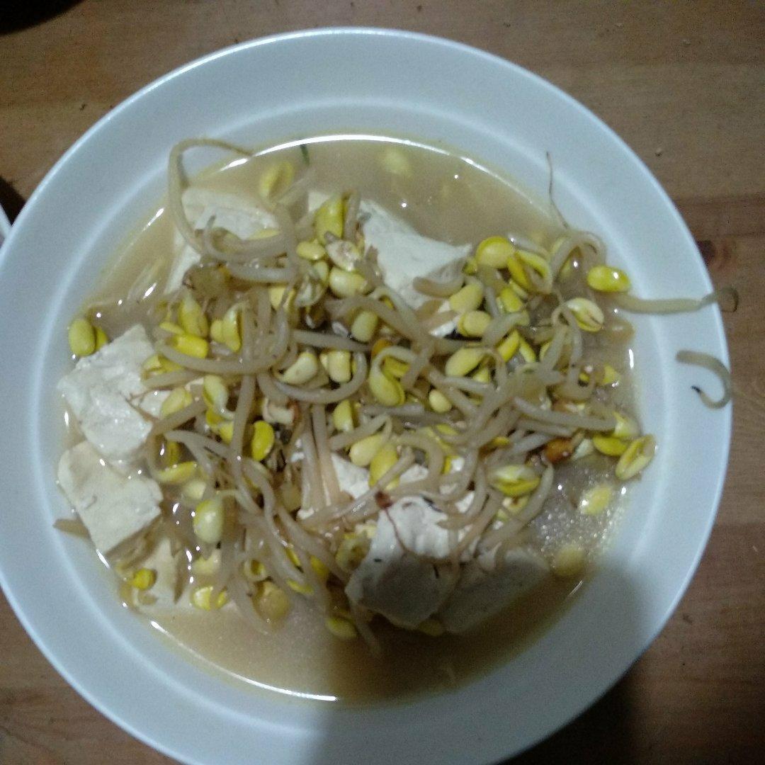 手机用户5318_mejd做的黄豆芽炖豆腐