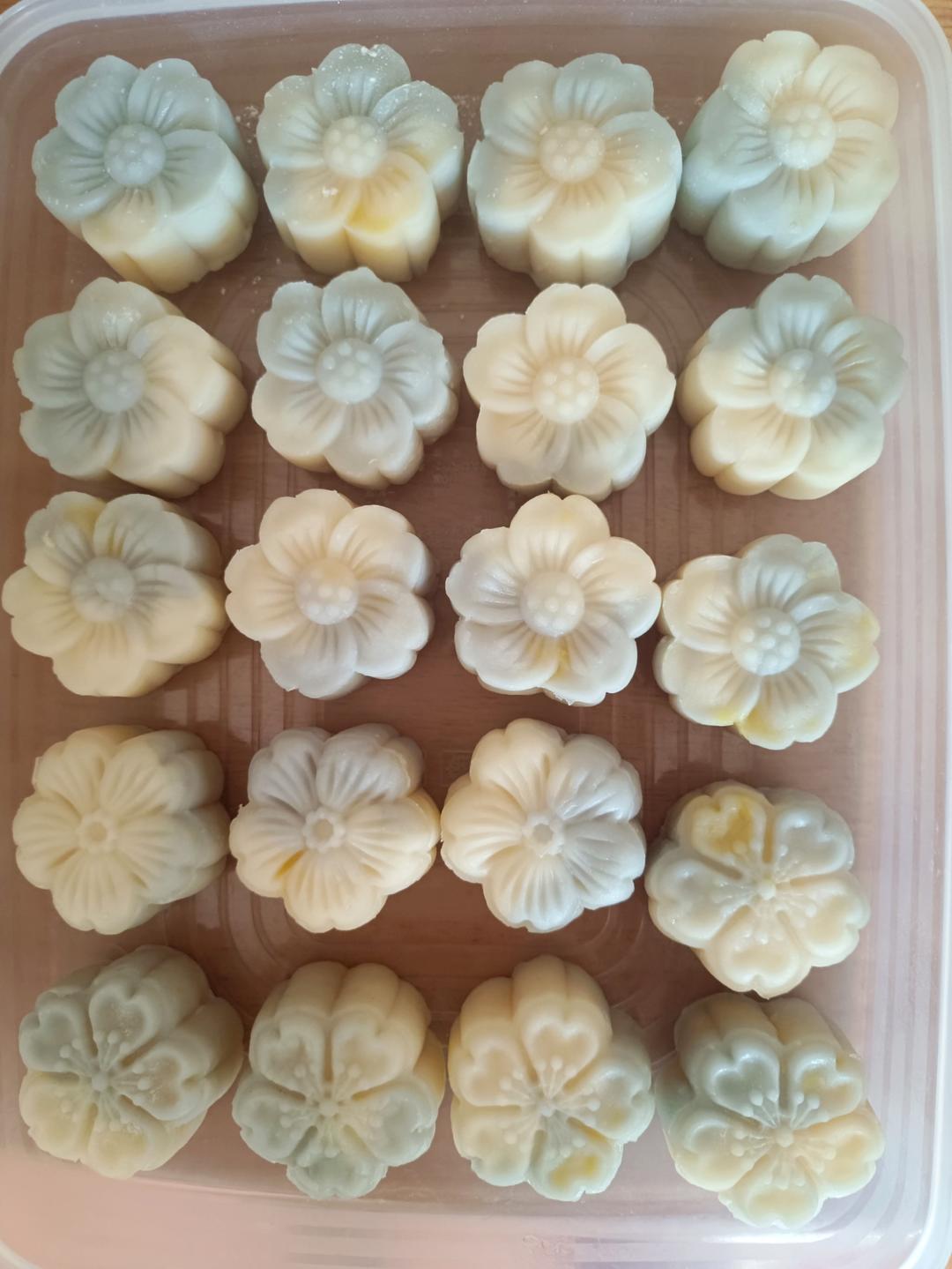 冰皮月饼(奶黄馅）