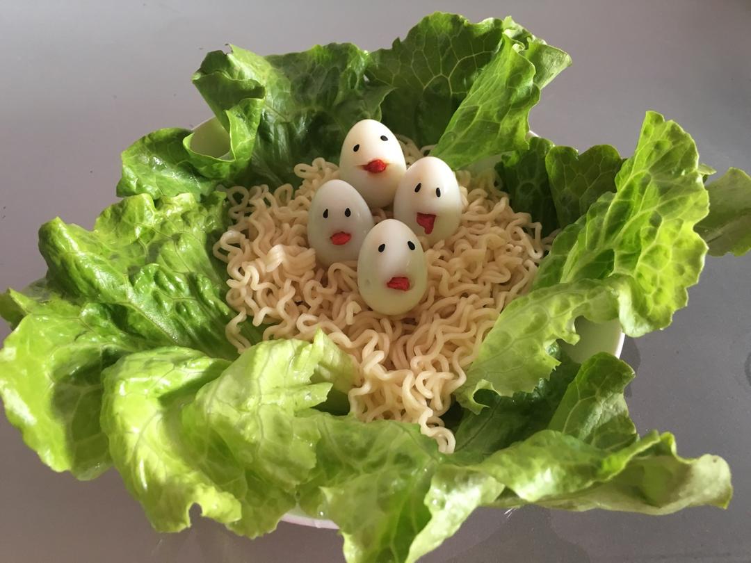 饥饿的小鸟面条