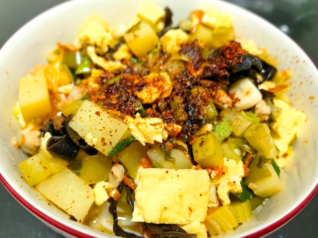 陕西面食—驴蹄子四合一拌面