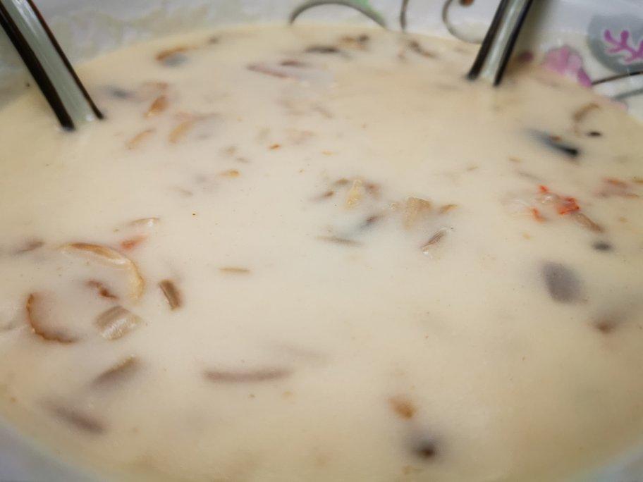 超惊艳奶油蘑菇汤(牛奶版本)