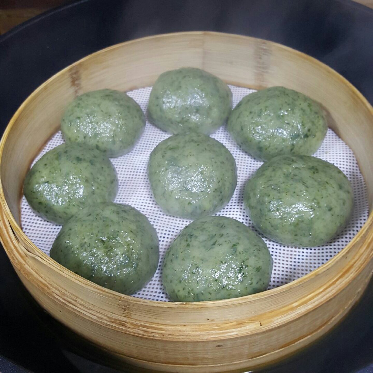 咸蛋黄肉松青团