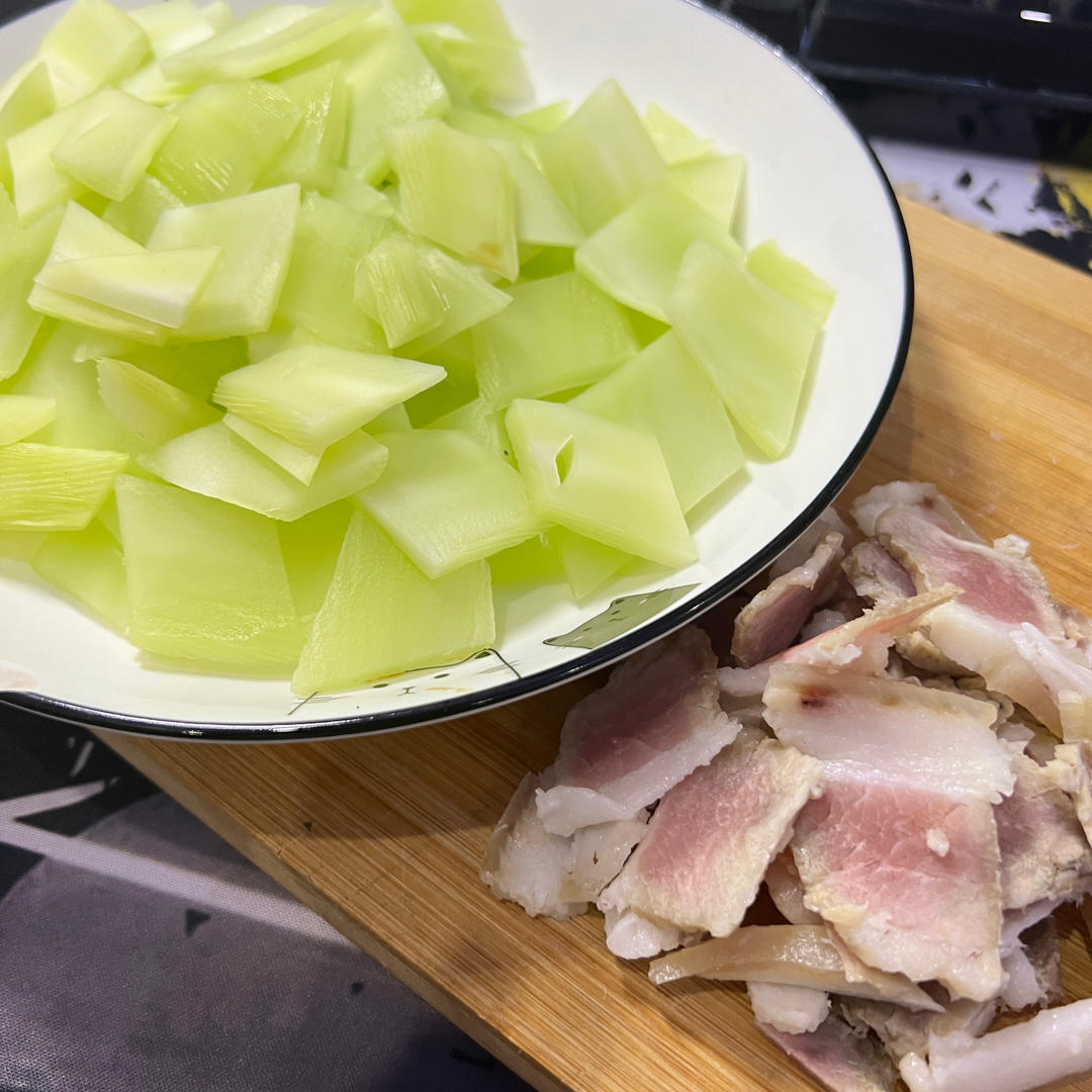 莴笋炒腊肉
