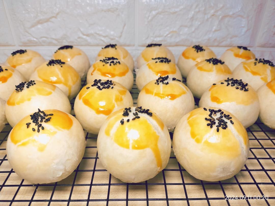 蛋黄酥~紫薯、抹茶、原味~花好月圆，中秋快乐~内附一次做六色蛋黄酥方法~