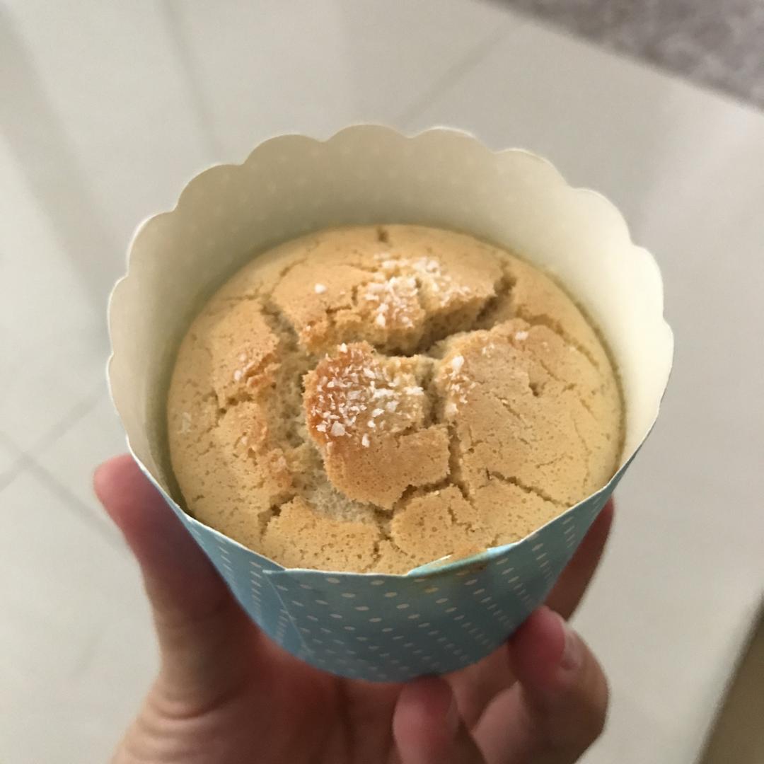 青井老师的香蕉戚风
