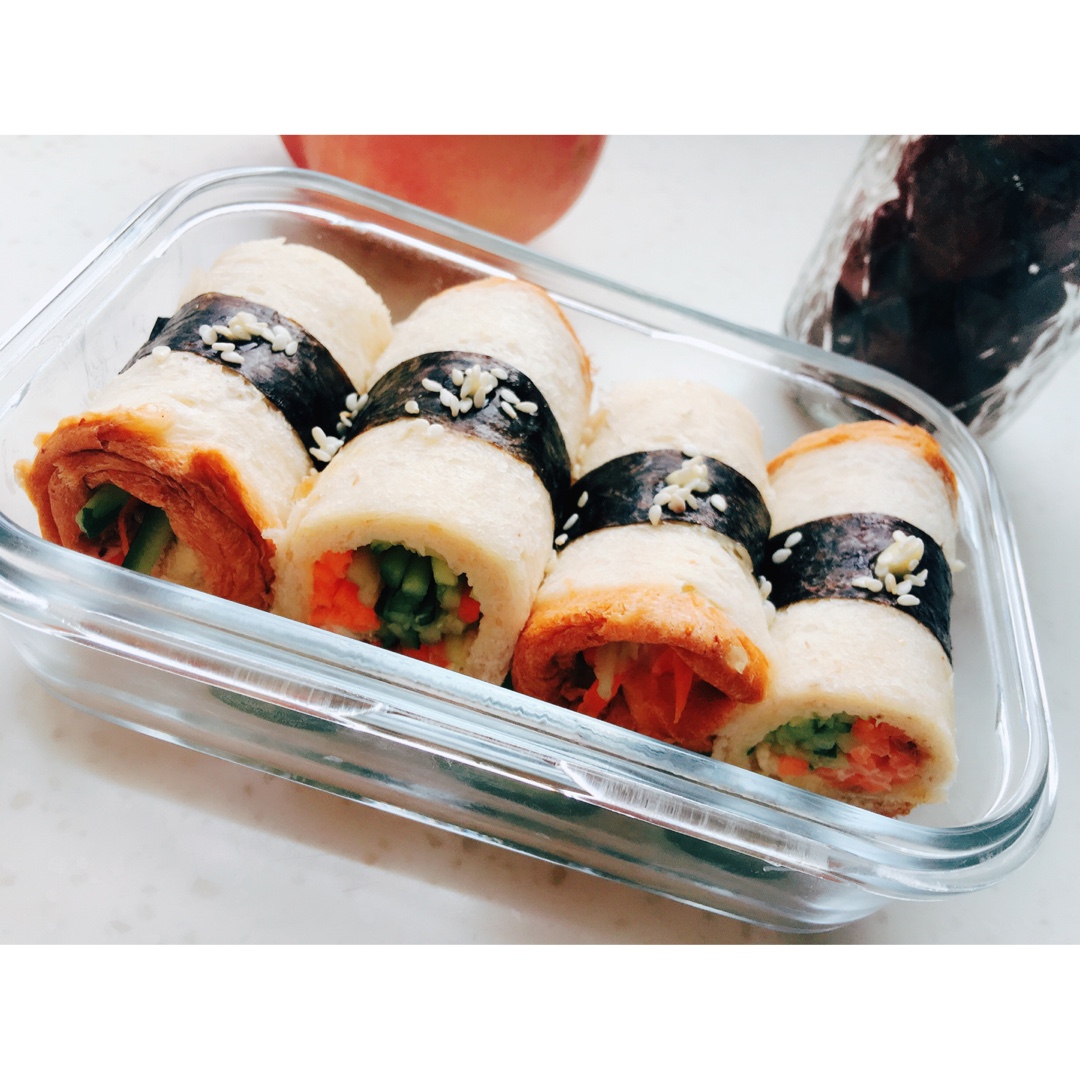 二四6七8做的海苔肉松土司卷