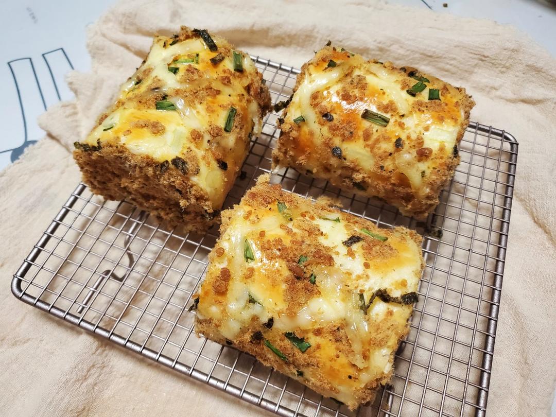 香葱肉松面包卷