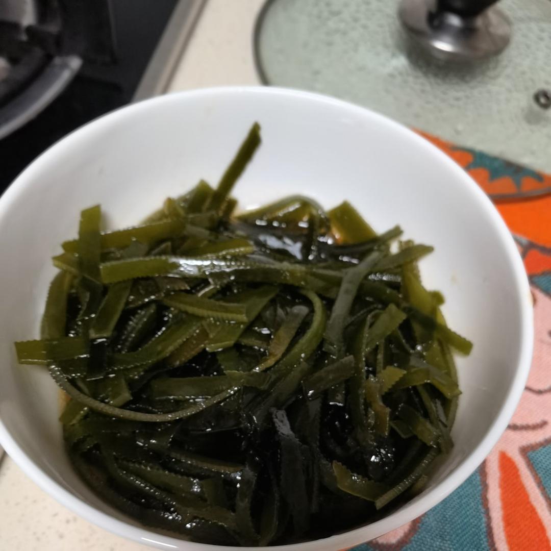 凉拌酸辣海带丝