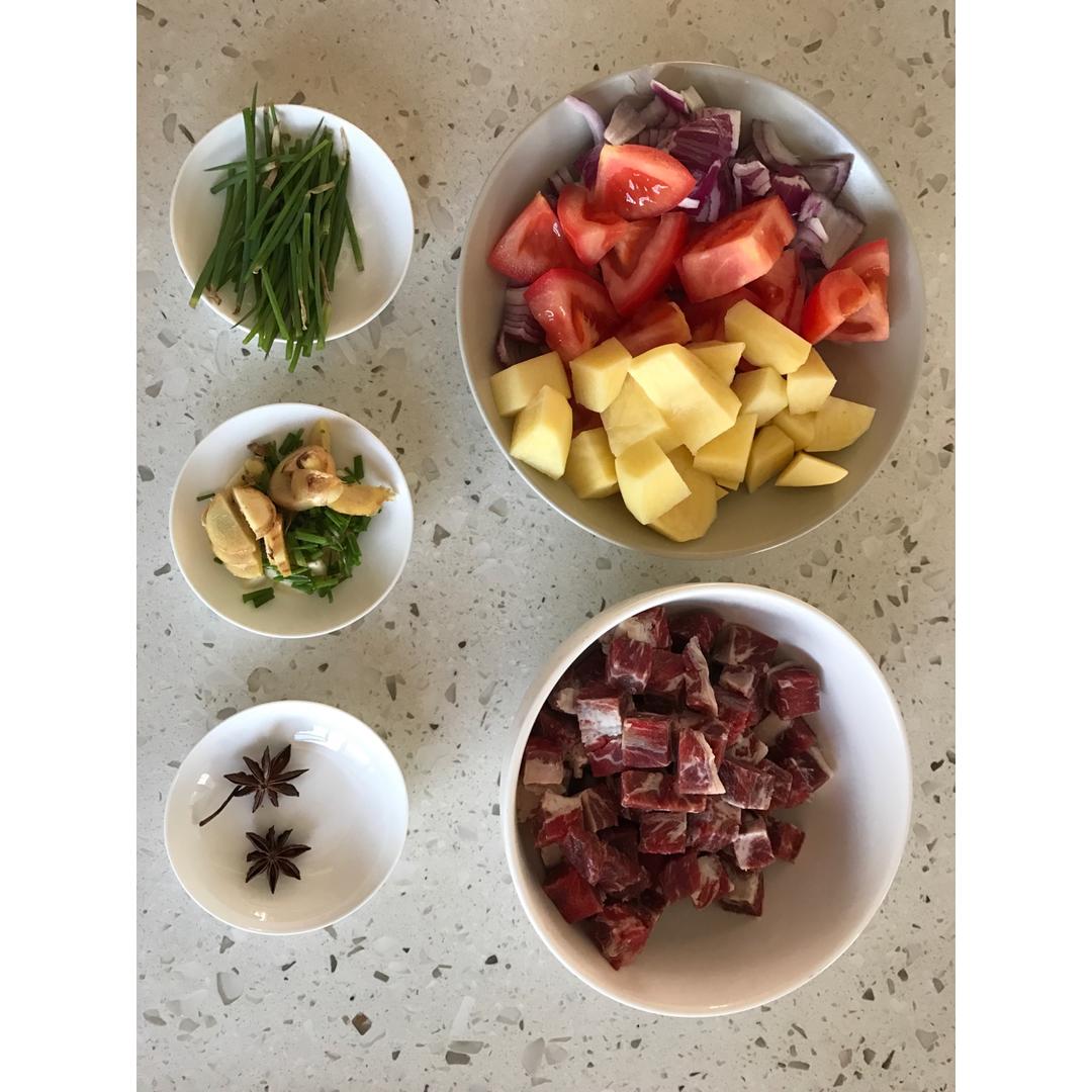 红烧牛肉土豆 （独家秘制）