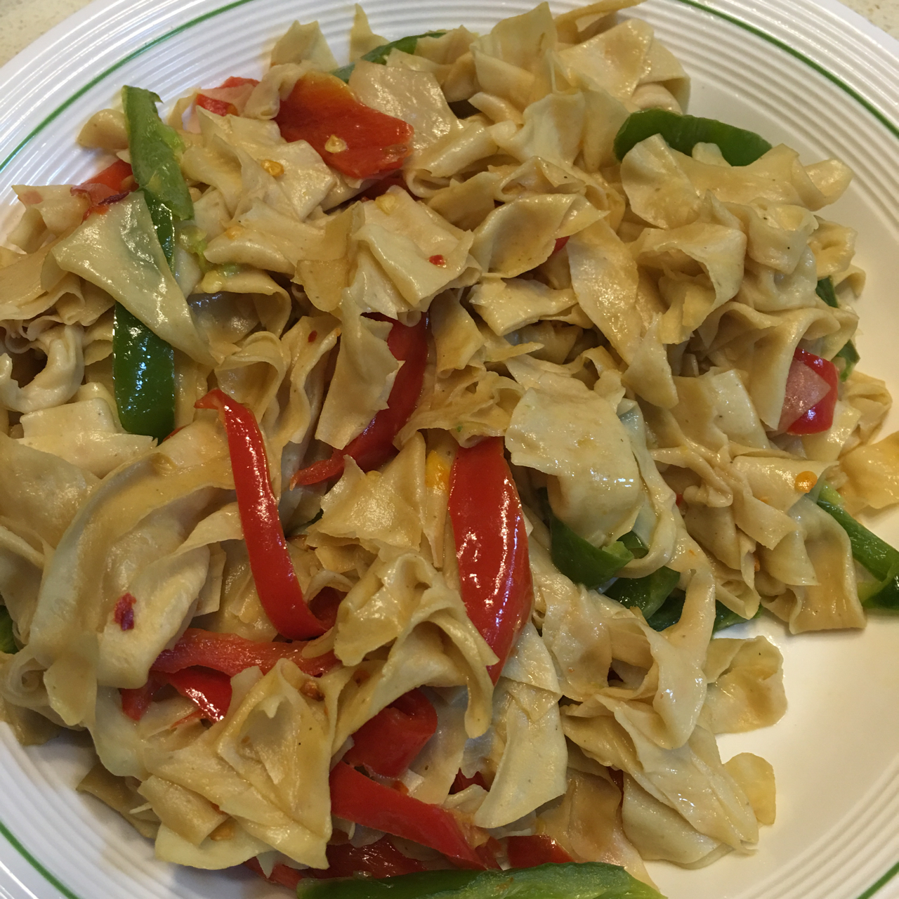 青椒炒豆腐皮
