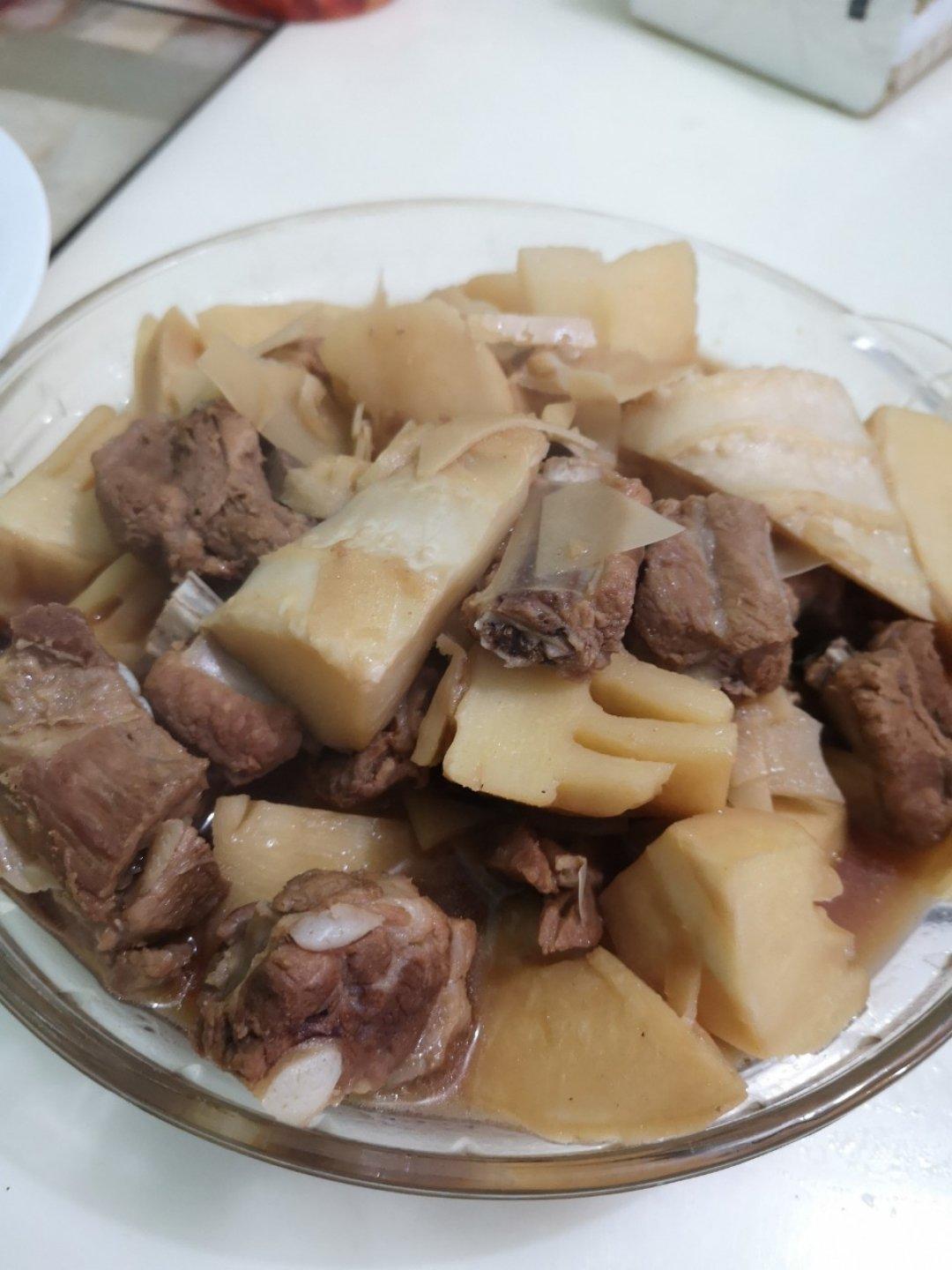 家常菜～冬笋烧排骨