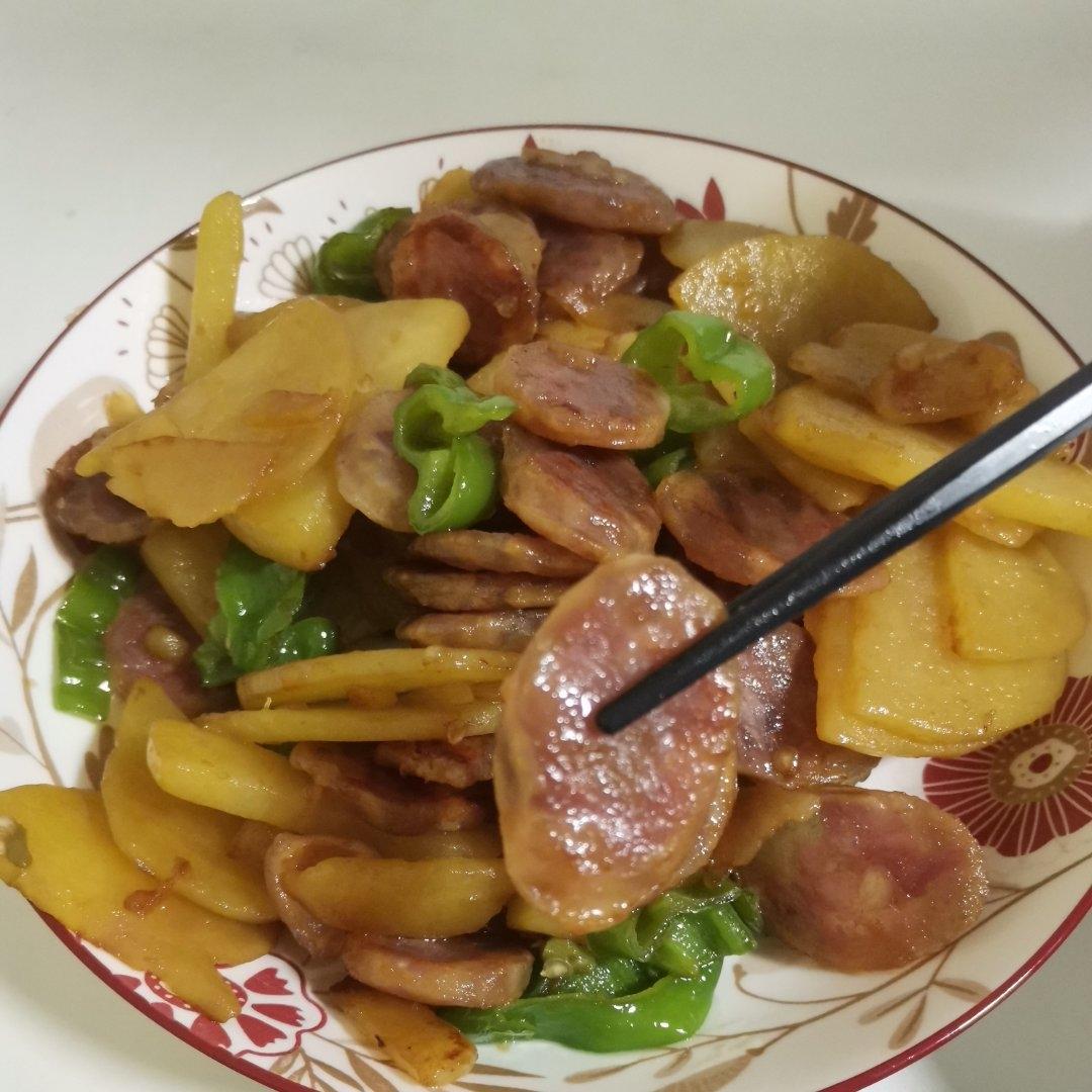 土豆片炒火腿肠