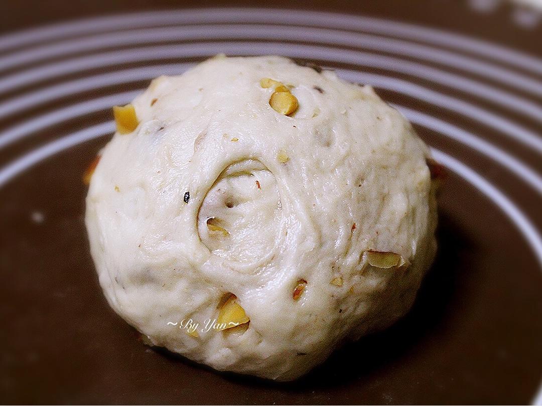 香蕉核桃仁软欧