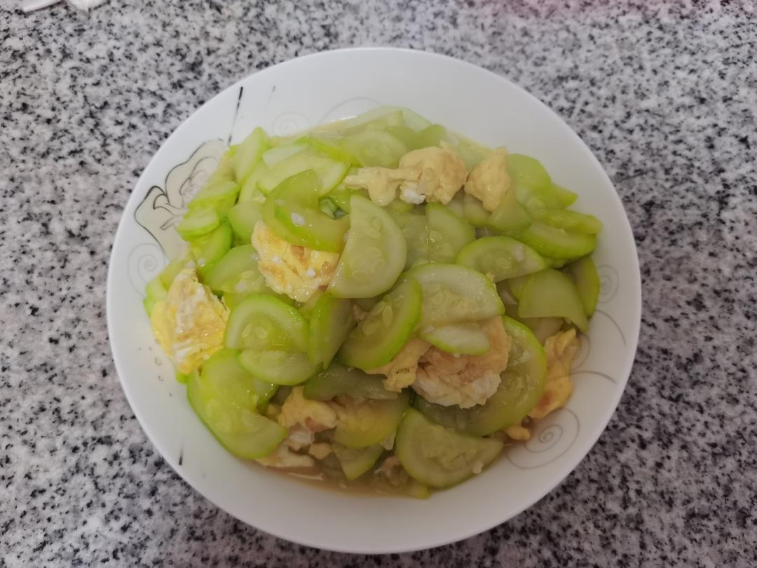 清香的西葫芦炒鸡蛋