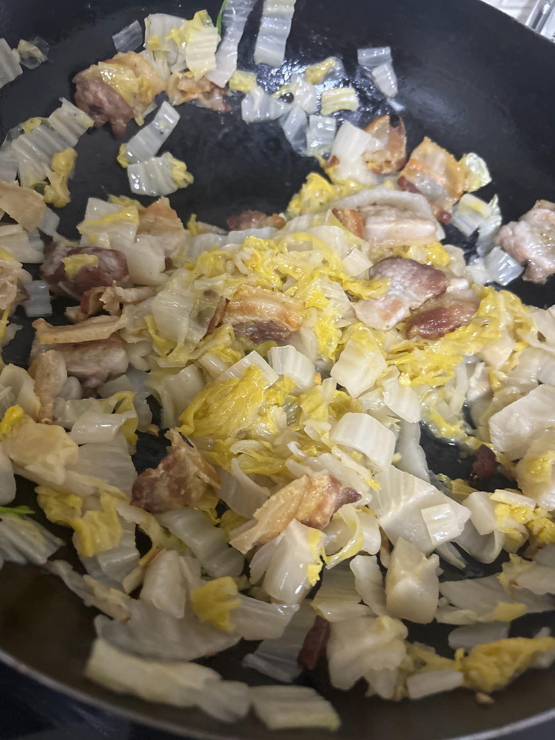 东北酸菜炒五花肉巨香