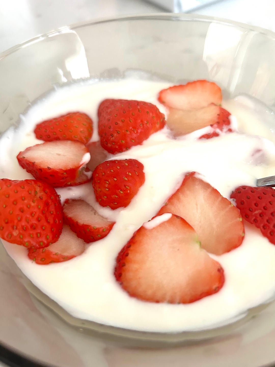 自制酸奶，没有酸奶机，也没有乳酸菌粉，也做成了老酸奶……不过家里得有个带发酵功能的烤箱才行……