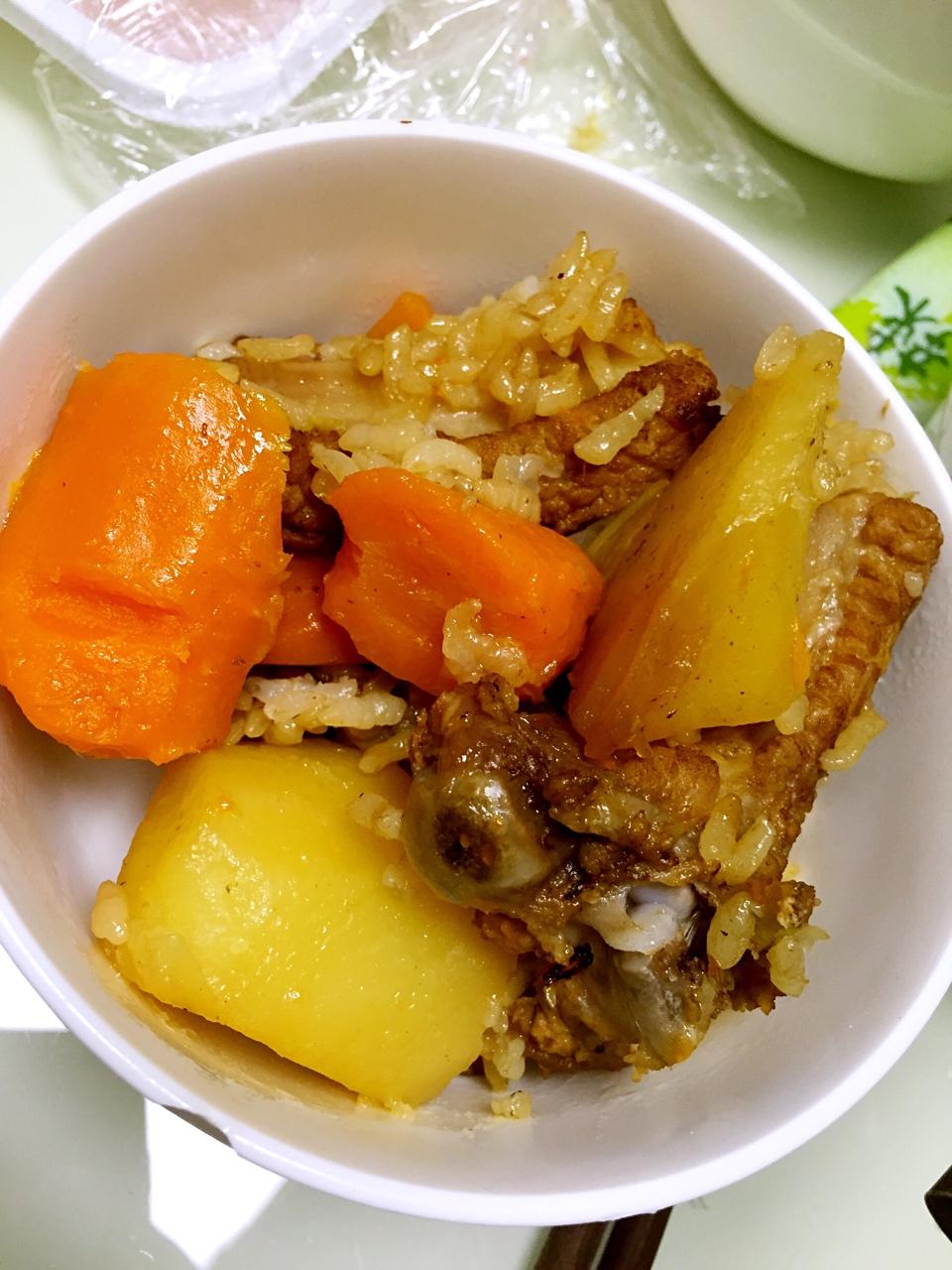 喷香排骨焖饭（爆好吃）