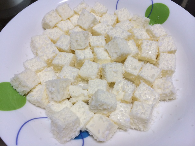 完胜85度C牛奶椰丝小方