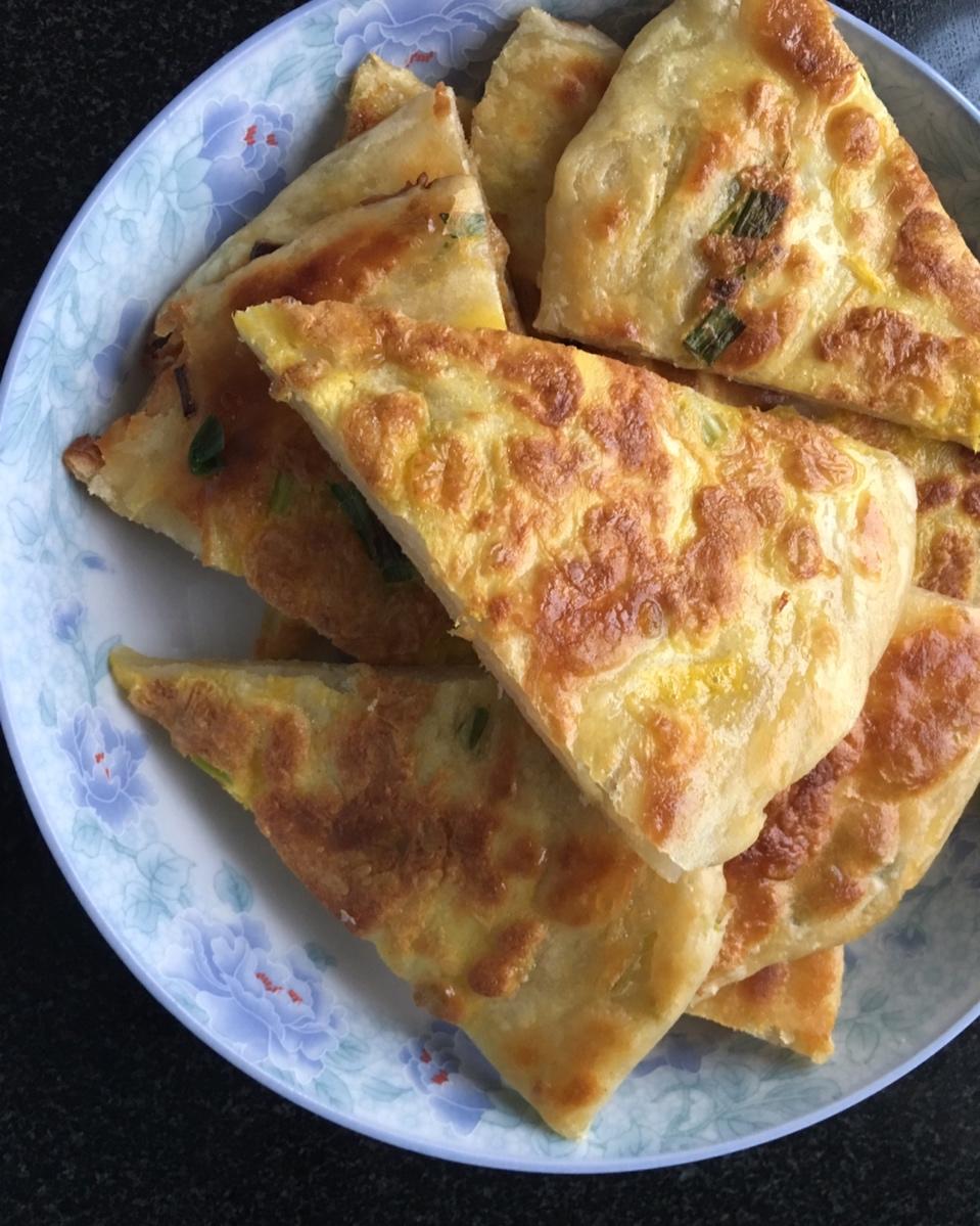 鸡蛋葱油饼                  （更新饼坯保存方法）