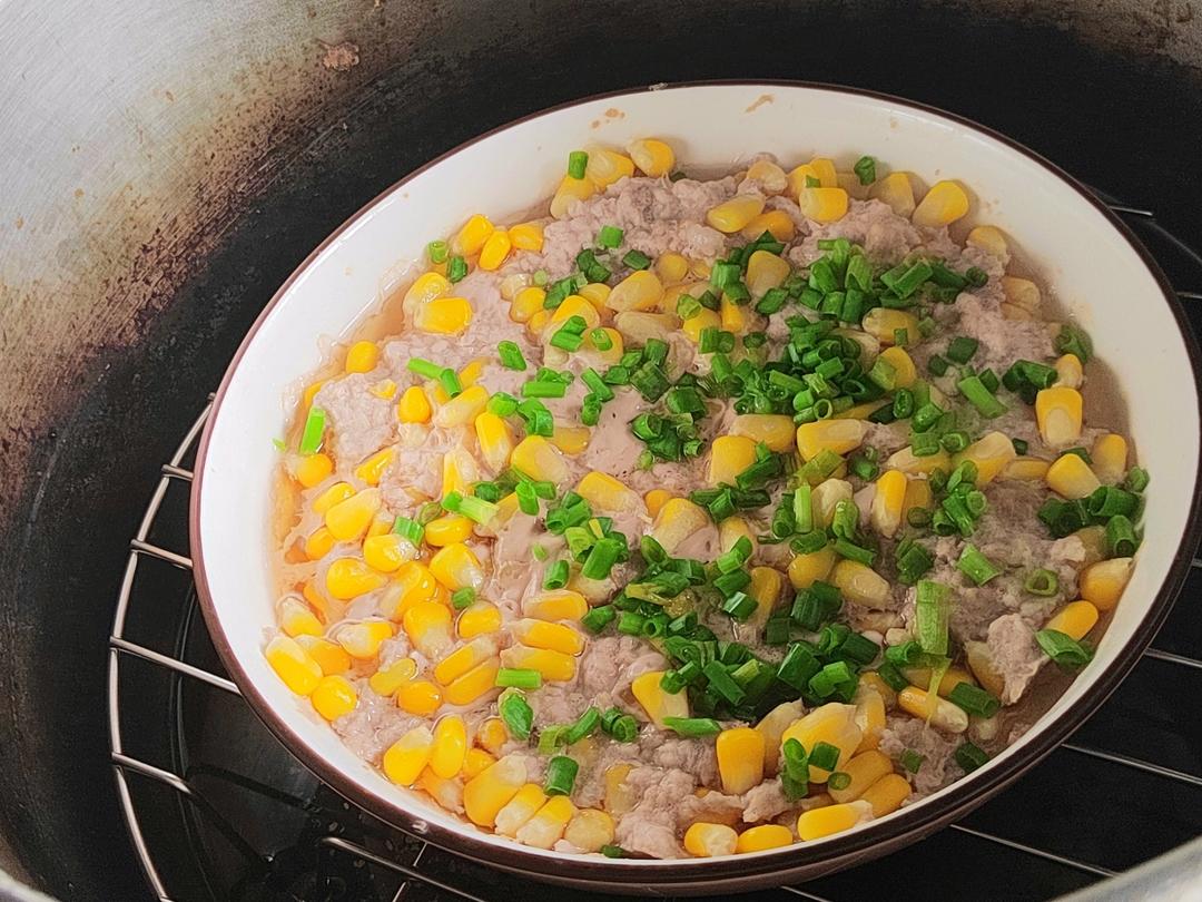玉米蒸肉饼