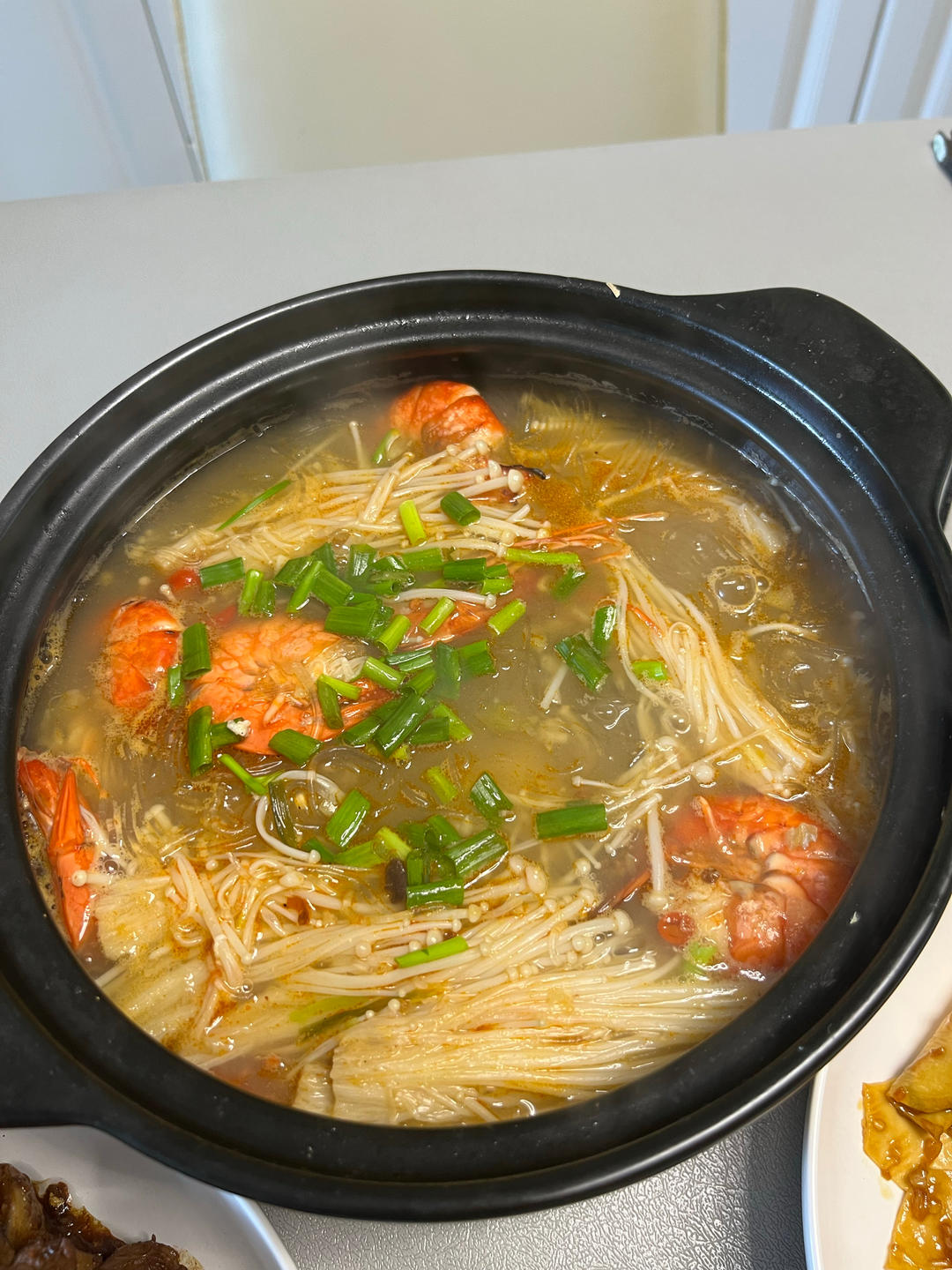 鲜虾花甲粉丝煲