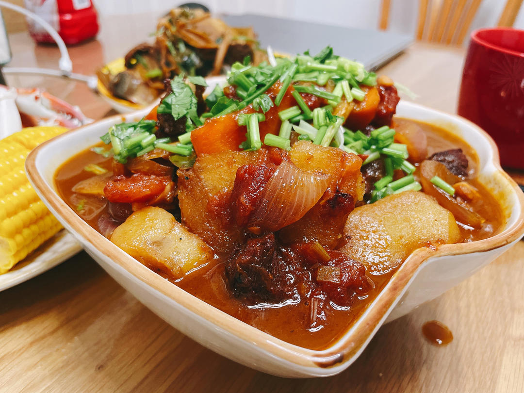 番茄土豆炖牛腩