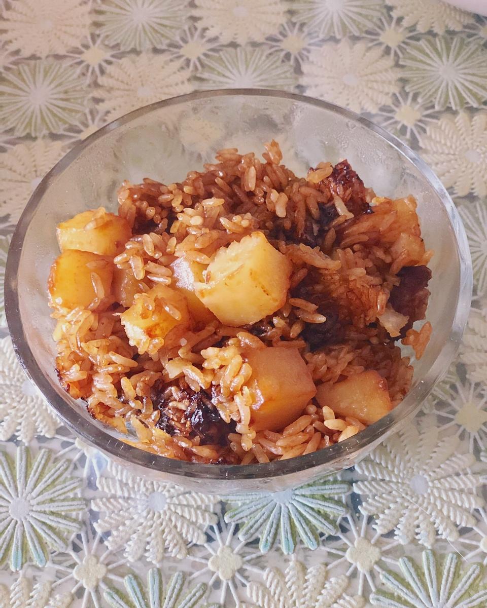 腊肉土豆焖饭