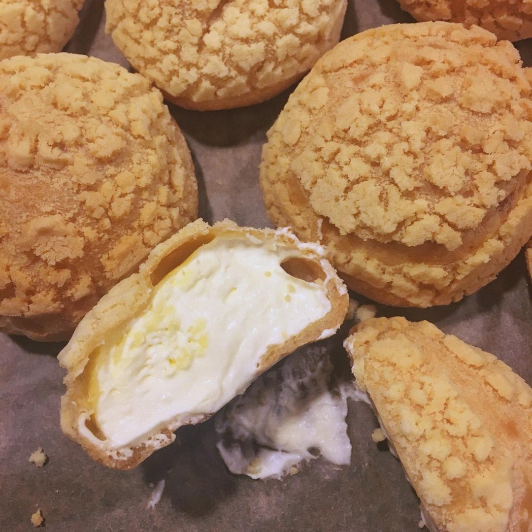 酥皮奶油泡芙--#皮黑森林#