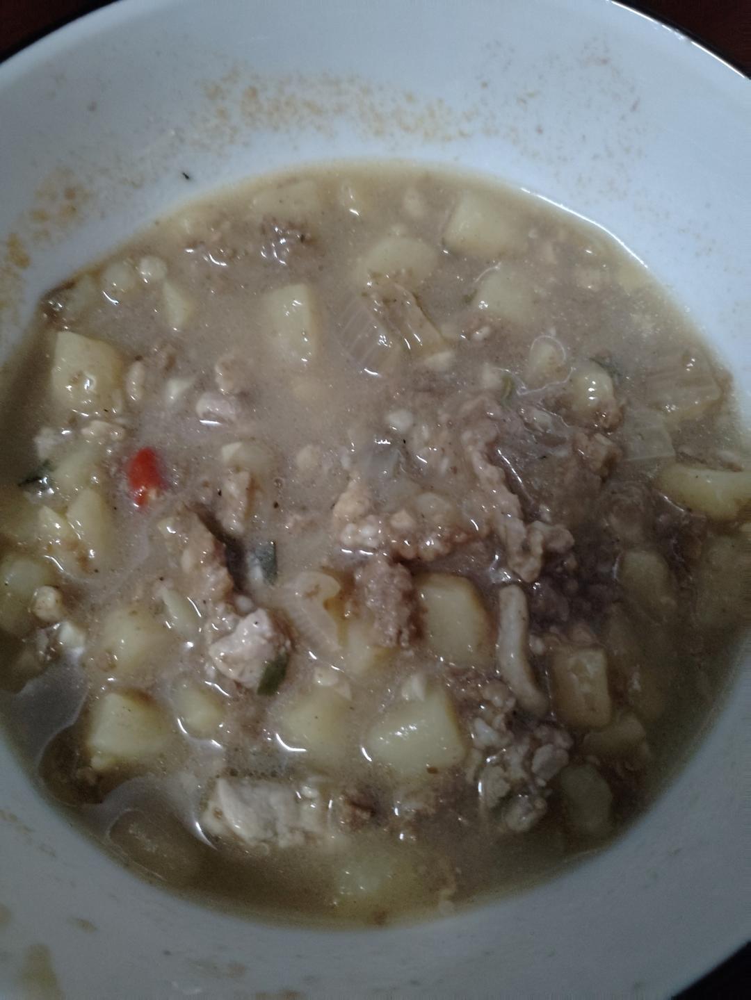 肉沫土豆饭