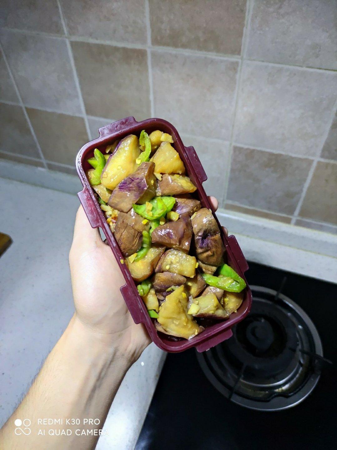 疫情期间吃了不想出门的虎皮茄子烧辣子