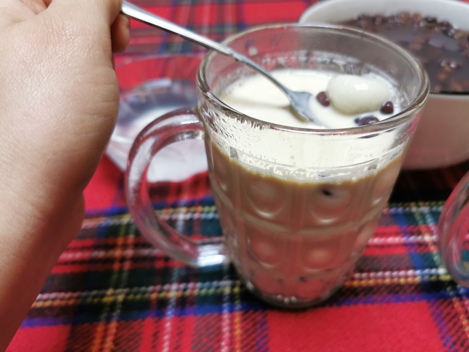 超想喝珍珠奶茶——家里有啥做啥系类～小汤圆做珍珠的做法