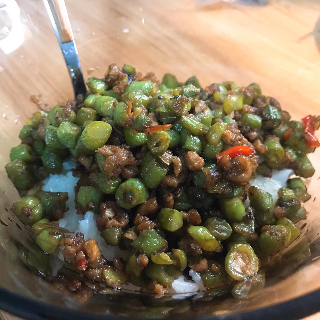 肉沫豆角下饭菜