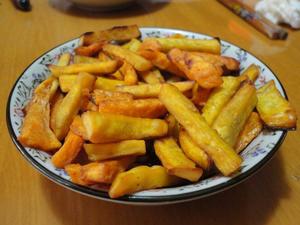 清爽简单炸红薯条（炸地瓜条）的做法 步骤4